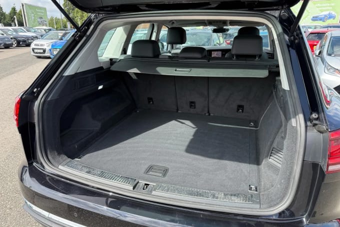 2019 Volkswagen Touareg