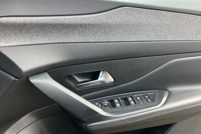 2023 Peugeot 308