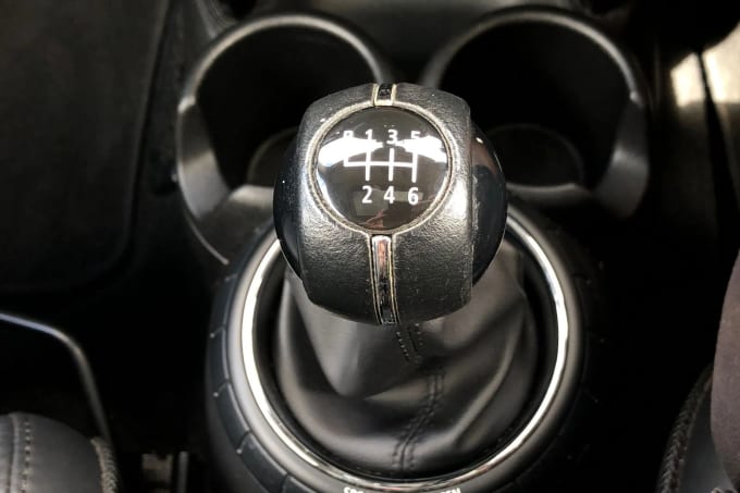 2017 Mini Hatch