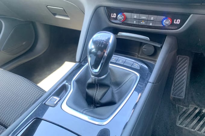 2019 Vauxhall Insignia