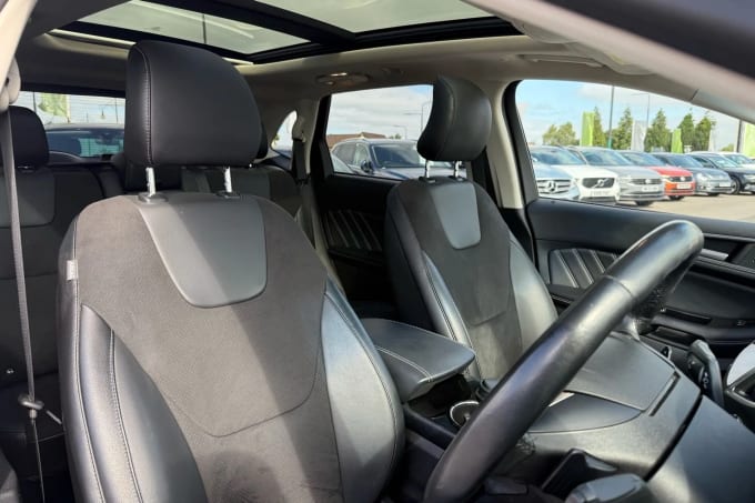 2018 Ford Edge