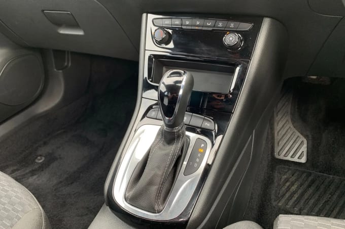 2019 Vauxhall Astra