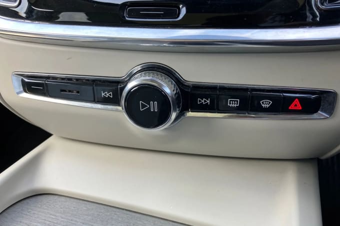 2021 Volvo V60