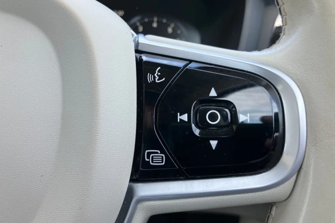 2021 Volvo V60