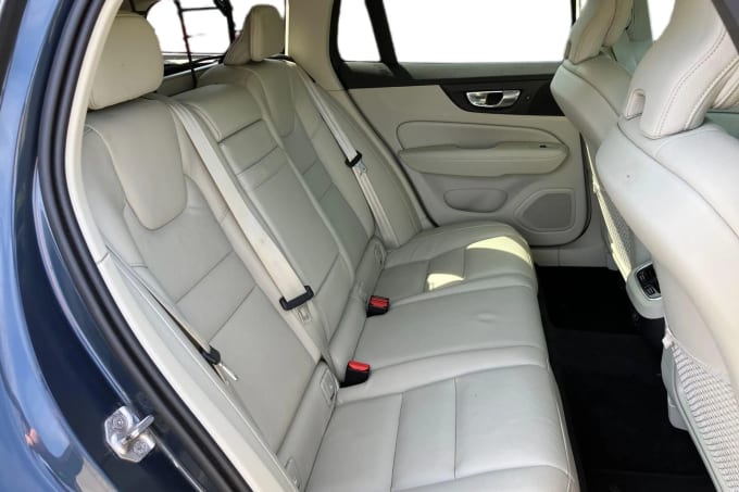 2021 Volvo V60
