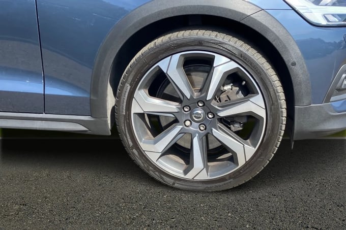 2021 Volvo V60
