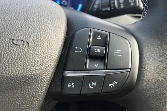 2022 Ford Kuga