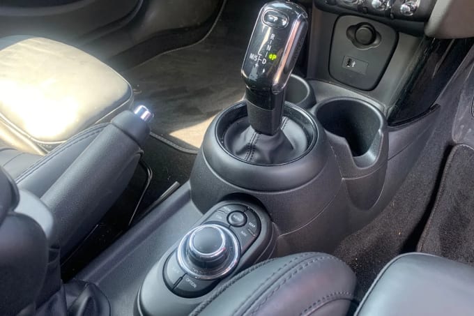 2021 Mini Hatch