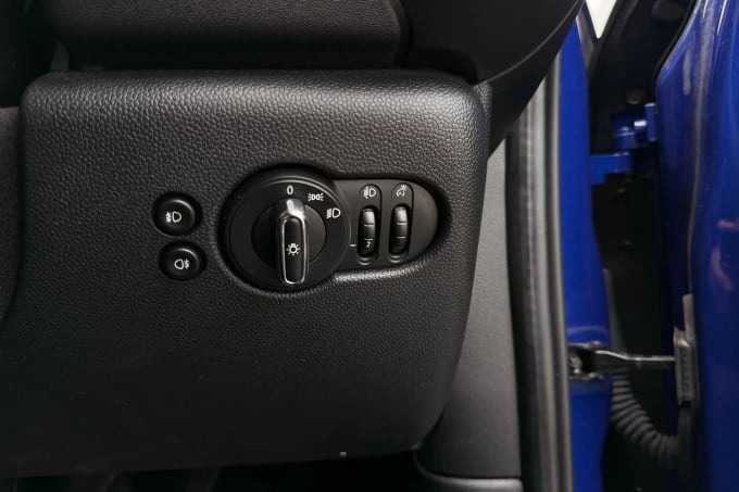 2018 Mini Hatch
