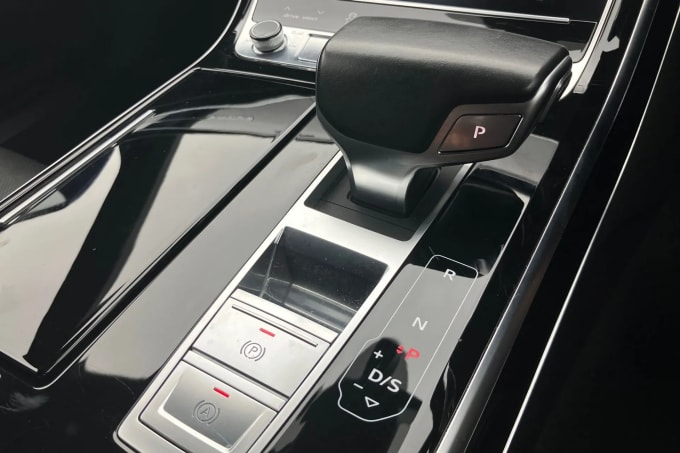 2018 Audi A8
