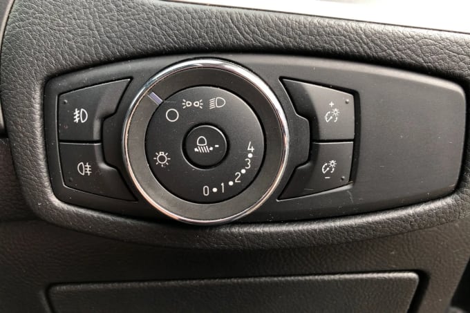 2021 Ford S-max