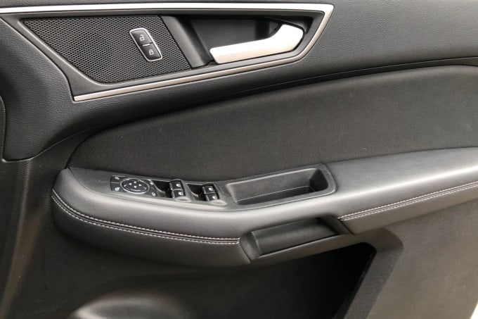 2021 Ford S-max