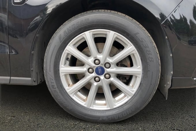 2021 Ford S-max