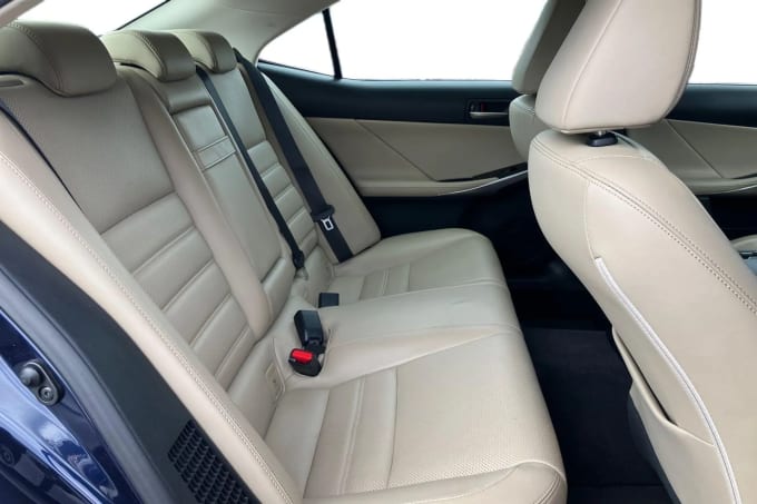2017 Lexus Is