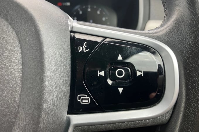2021 Volvo V90