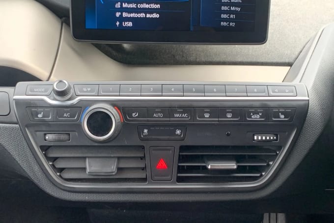 2022 BMW I3