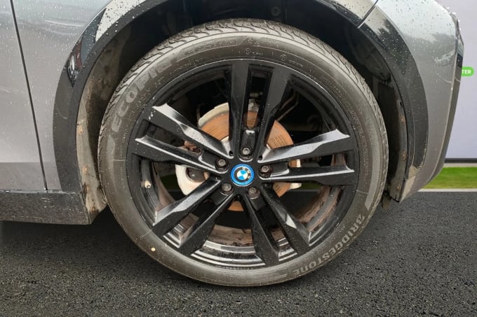 2022 BMW I3