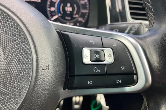 2017 Volkswagen Golf