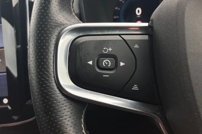 2021 Volvo Xc40