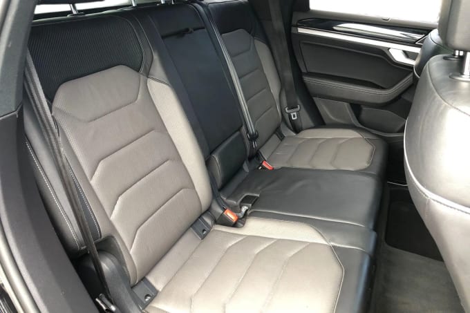 2022 Volkswagen Touareg