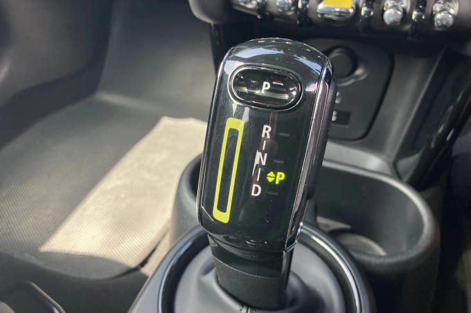2023 Mini Hatch