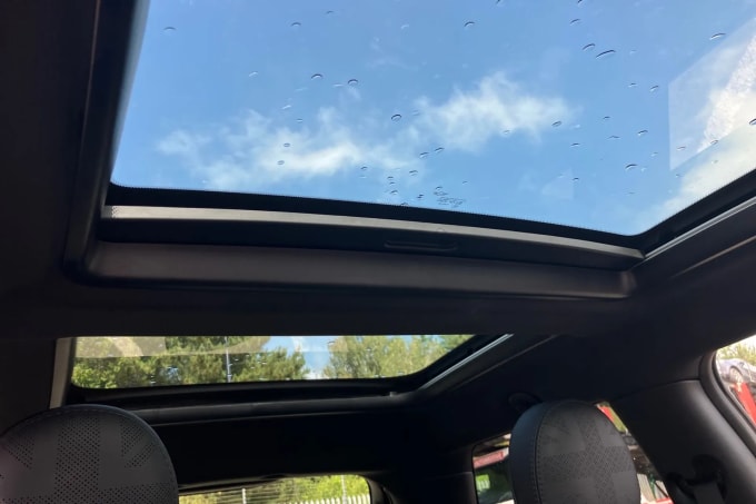 2023 Mini Hatch