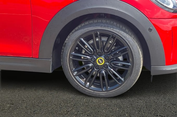 2023 Mini Hatch