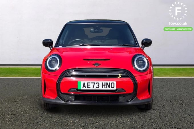 2023 Mini Hatch