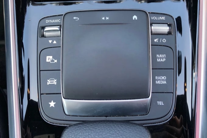 2022 Mercedes-benz Eqa