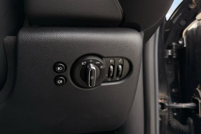 2016 Mini Hatch