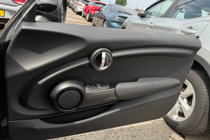 2016 Mini Hatch