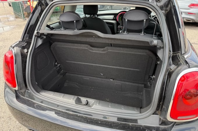 2016 Mini Hatch