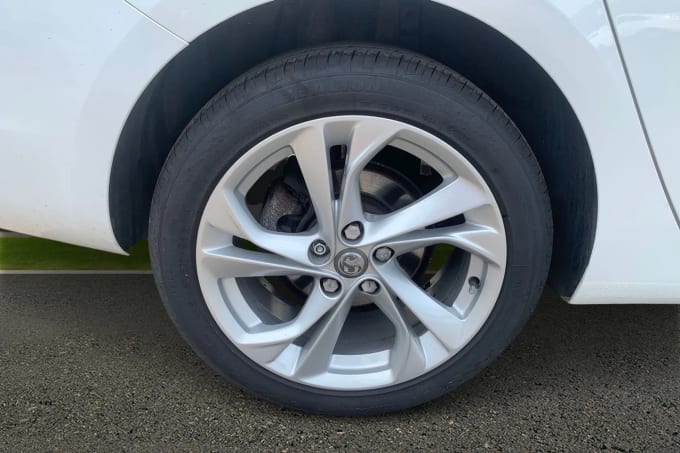 2019 Vauxhall Astra