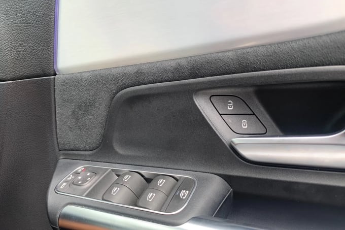 2022 Mercedes-benz Eqa