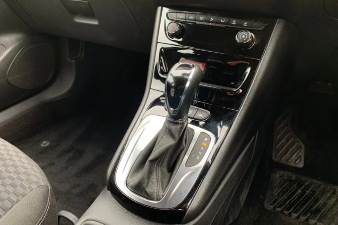 2019 Vauxhall Astra