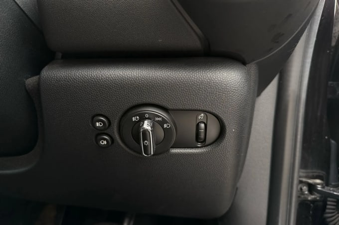 2018 Mini Hatch