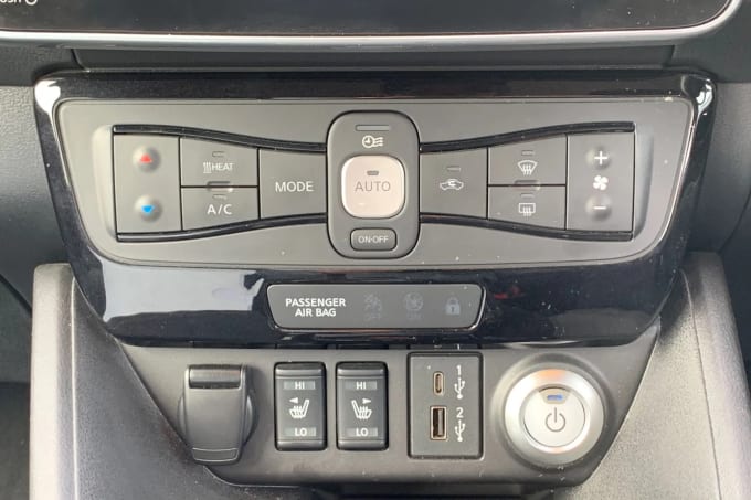 2022 Nissan Leaf