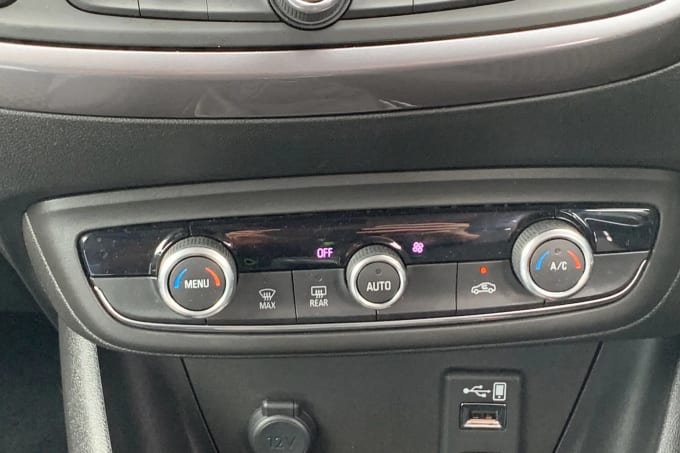 2019 Vauxhall Crossland X