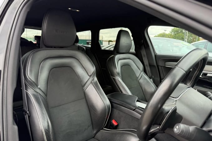 2019 Volvo V90