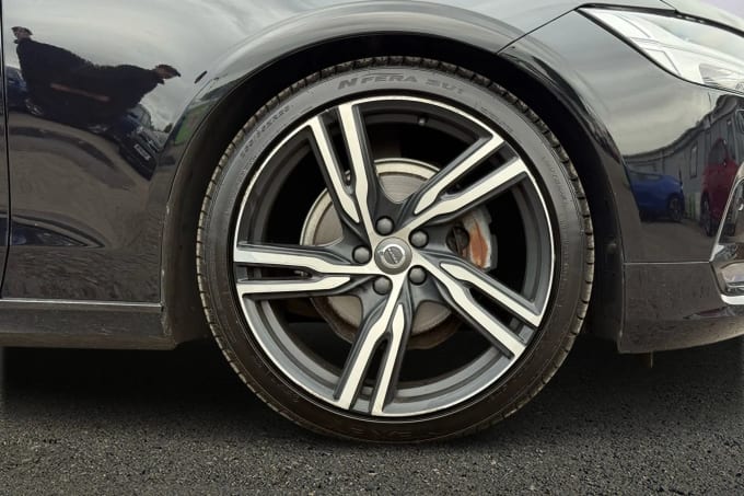 2019 Volvo V90