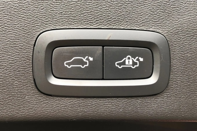 2023 Volvo Xc40