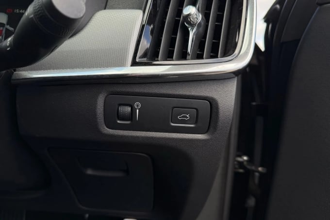 2018 Volvo S90