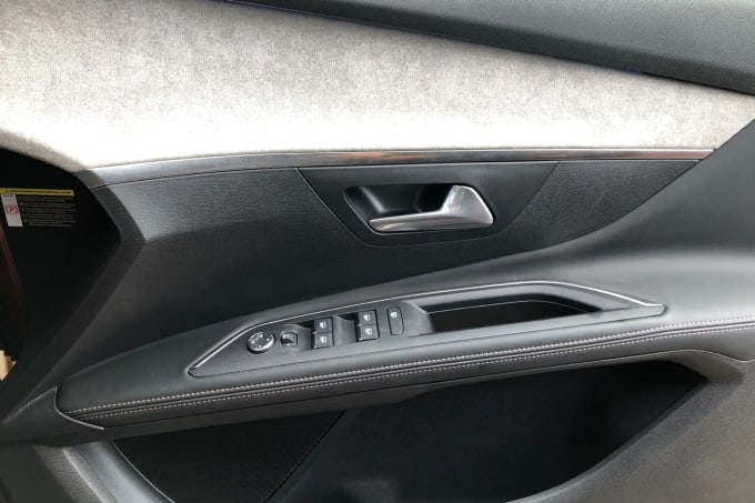 2021 Peugeot 5008