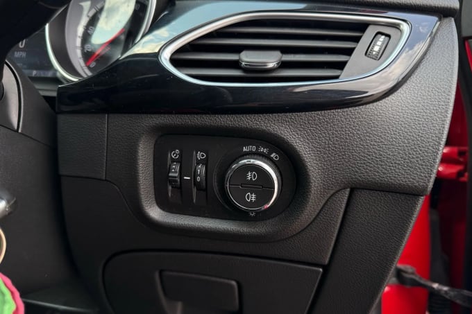 2019 Vauxhall Astra