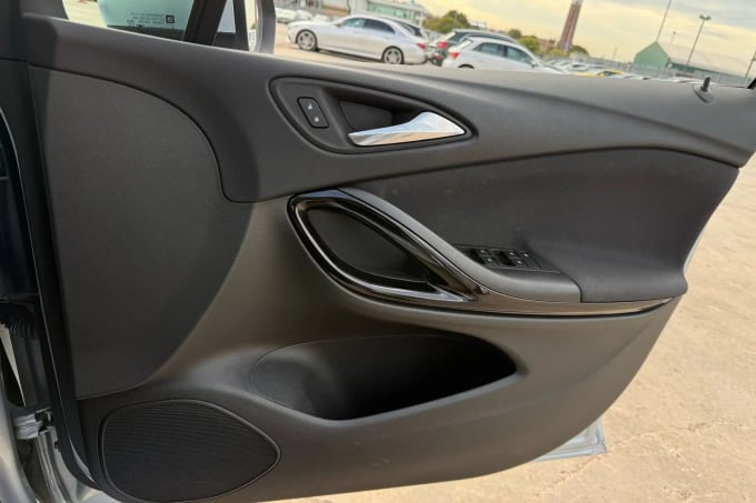 2019 Vauxhall Astra