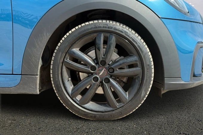 2021 Mini Hatch