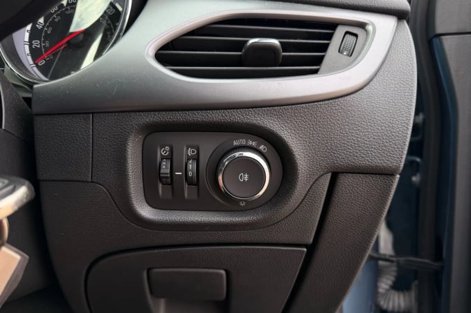2017 Vauxhall Astra