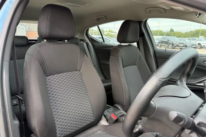 2017 Vauxhall Astra
