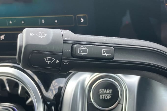 2022 Mercedes-benz Eqb