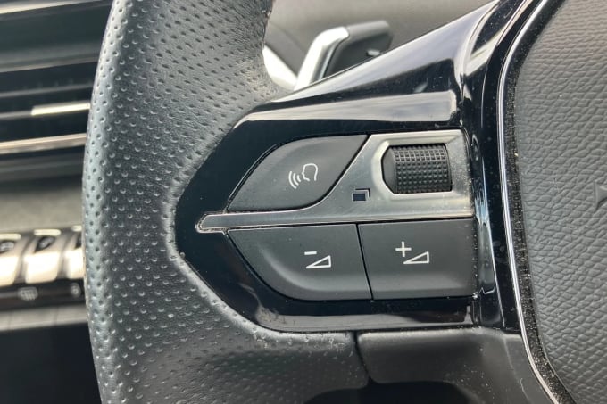 2022 Peugeot 3008